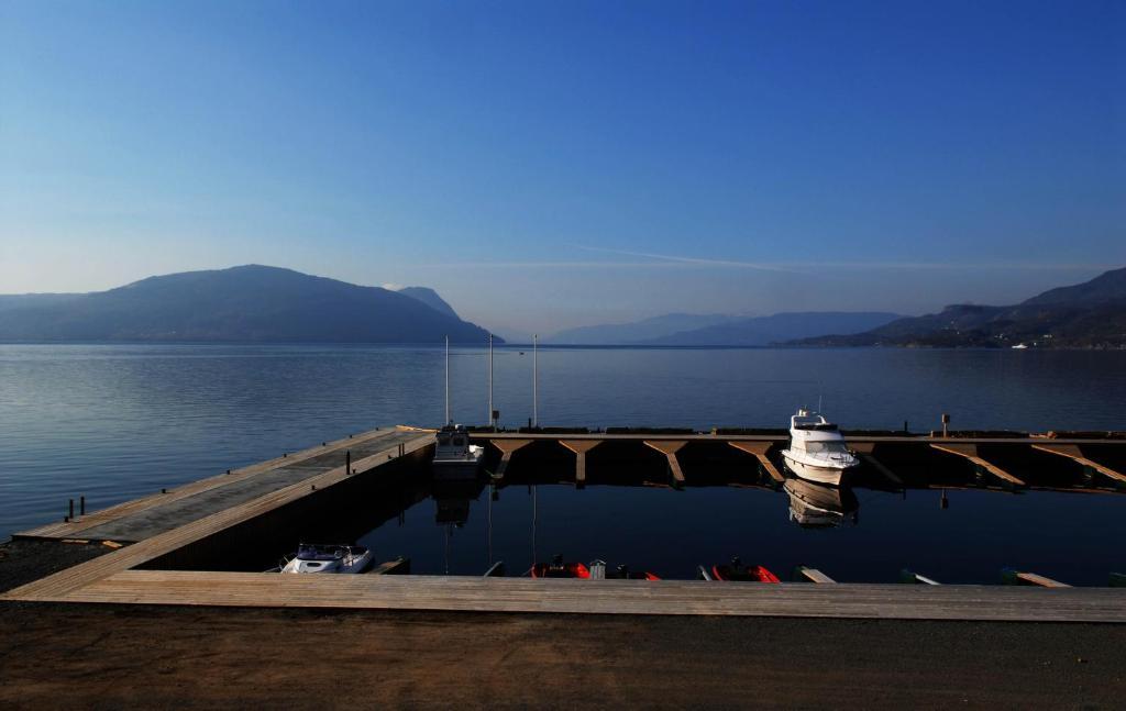 Spa-Hotel Velvaere Hjelmeland Eksteriør bilde