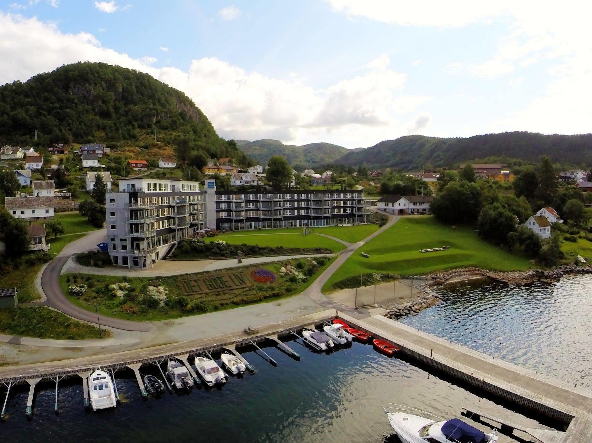 Spa-Hotel Velvaere Hjelmeland Eksteriør bilde