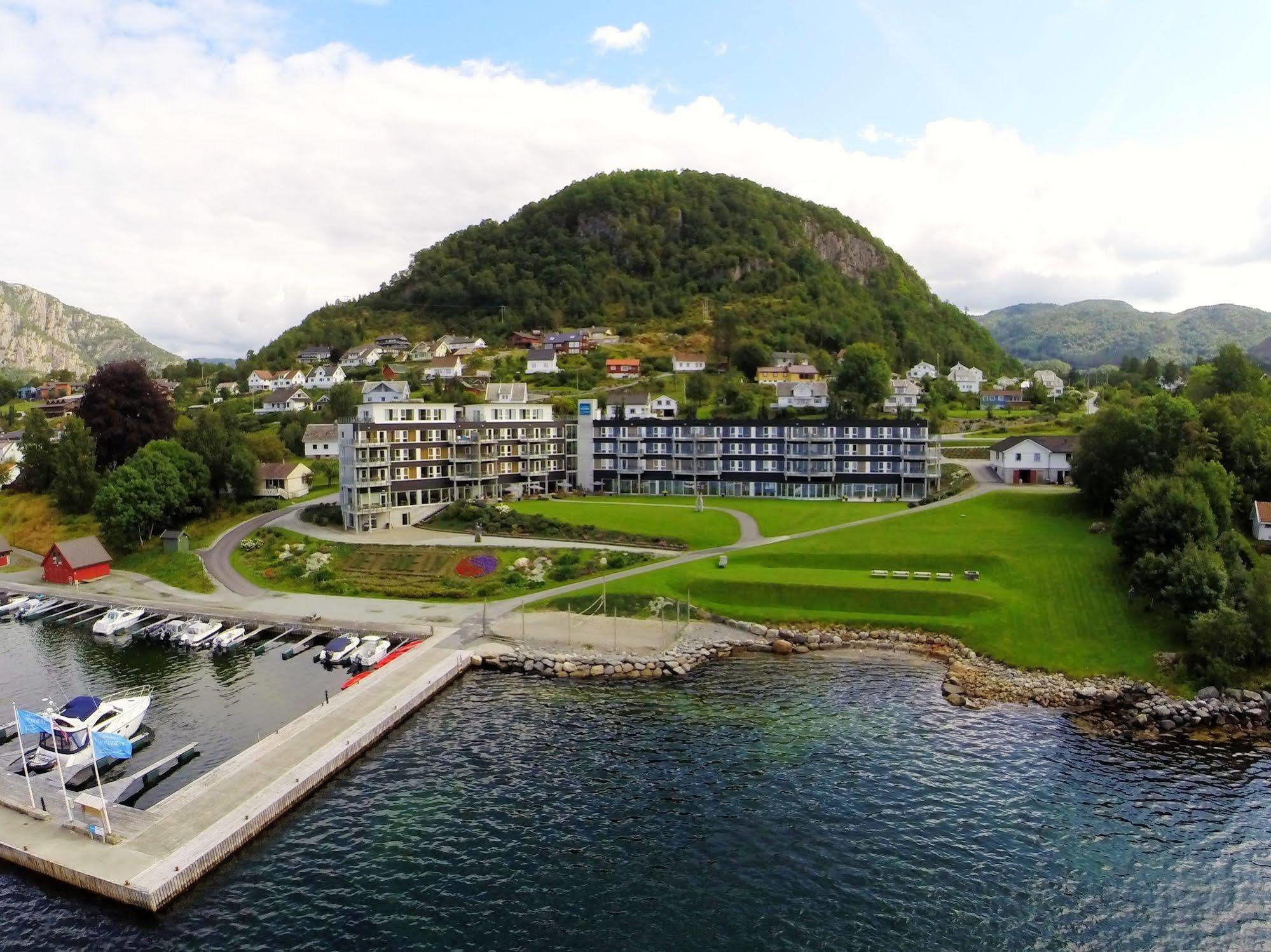 Spa-Hotel Velvaere Hjelmeland Eksteriør bilde